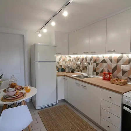 Kalliston - Cosy Urban Family Lodging Kavala Exterior foto